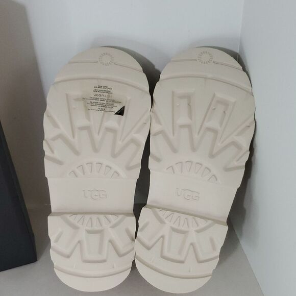 UGG Tasman Lug Slipper Loafer Shoes MEN US 8/ EU 41 Suede Twinsole Mustard Seed - Picture 12 of 14